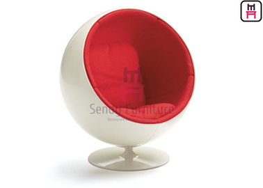 صندلی تخم مرغ فایبر گلاس قرمز FD-1409 Eero Aarnio Globe Chair 42 '' 39 '' 48 ''